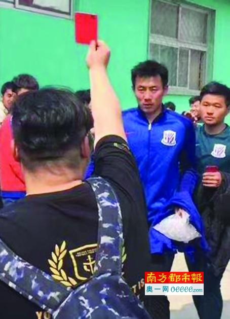 刚刚承受了丧子之痛的高桥真知，还没来得及想清楚该如何报仇，便忽然身中剧毒，倒地而亡。